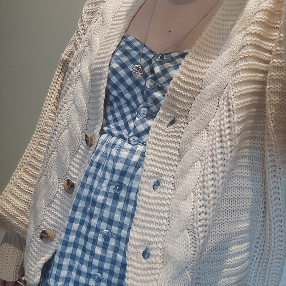 Cream Cardigan - Picture 4 of 5